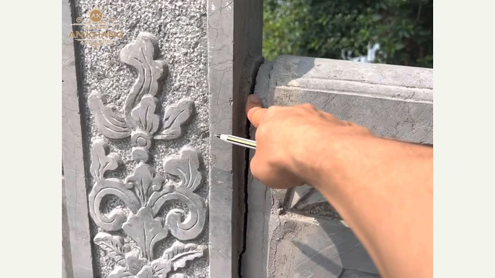 Nứt vỡ bia mộ: Nguyên nhân và cách khắc phục